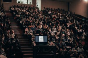 The Three Sounds That Tell Whether People Care About What You Have to Say
